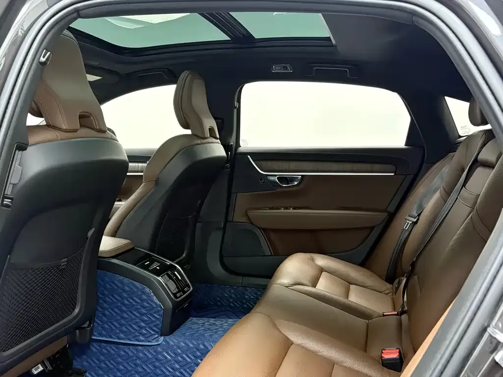 Volvo S90 — фото 7