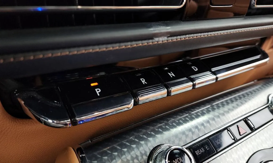 Lincoln Aviator — фото 9