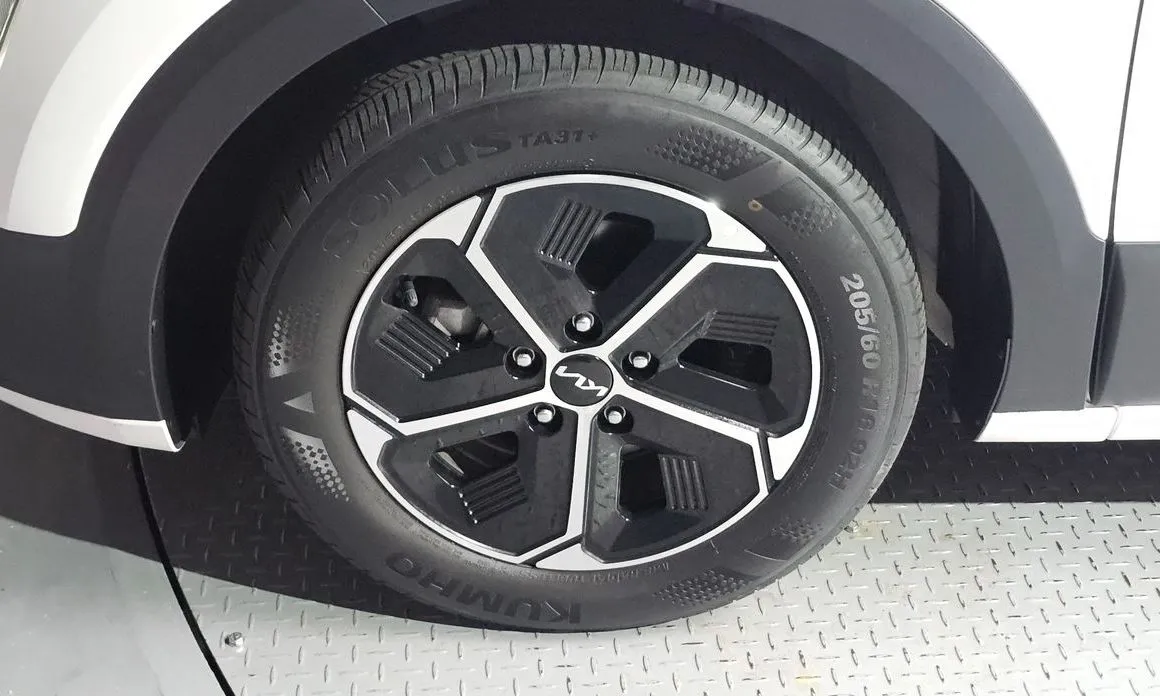 Kia Niro — фото 10