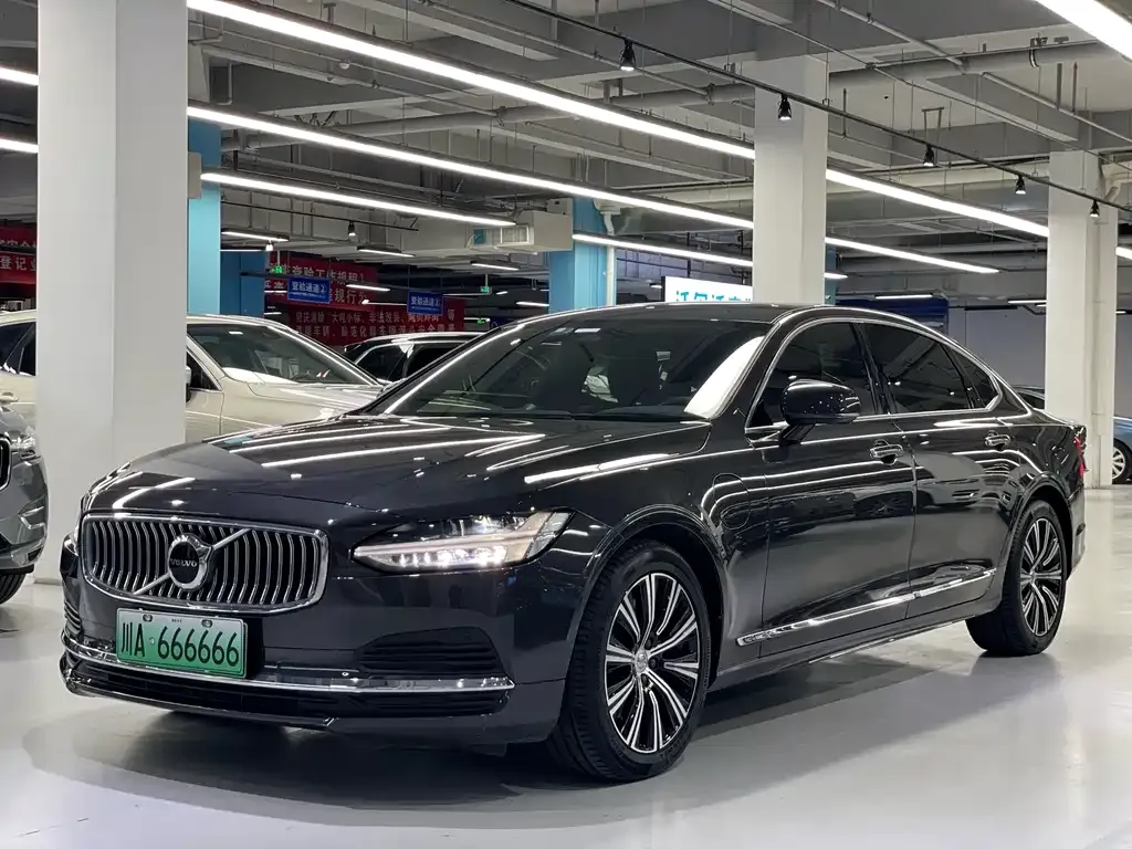 Volvo S90 PHEV — фото 1