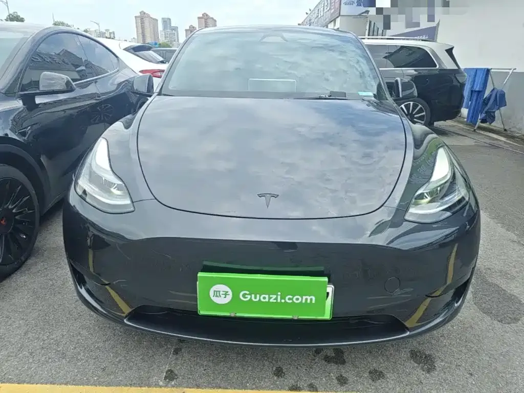 Tesla Model Y — фото 9
