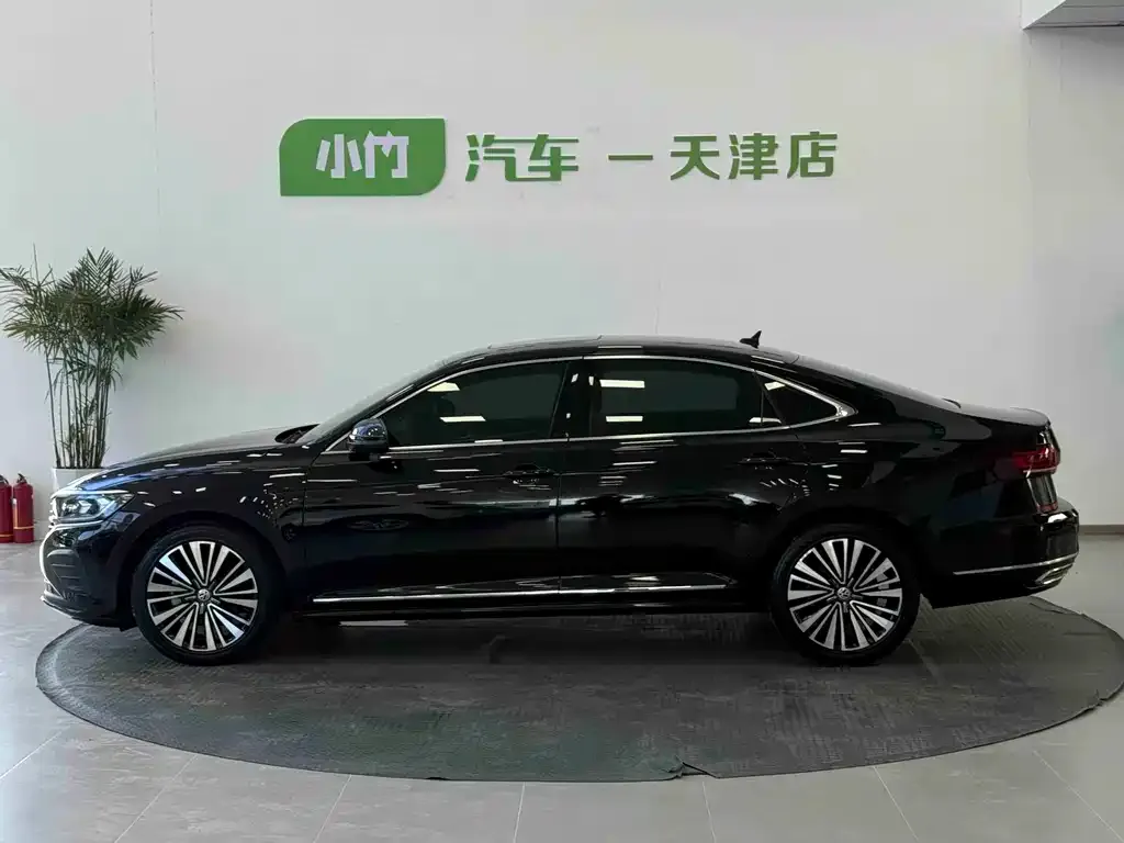Volkswagen Passat — фото 4