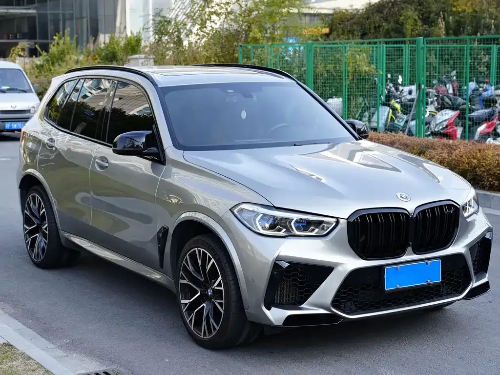 BMW X5 M — фото 10