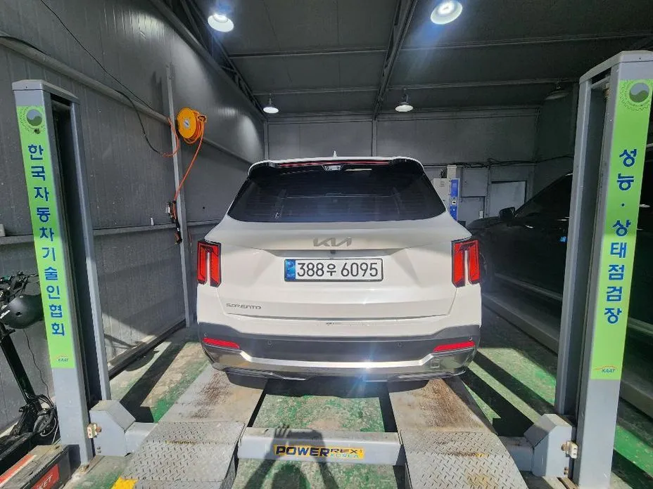 Kia Sorento — фото 2
