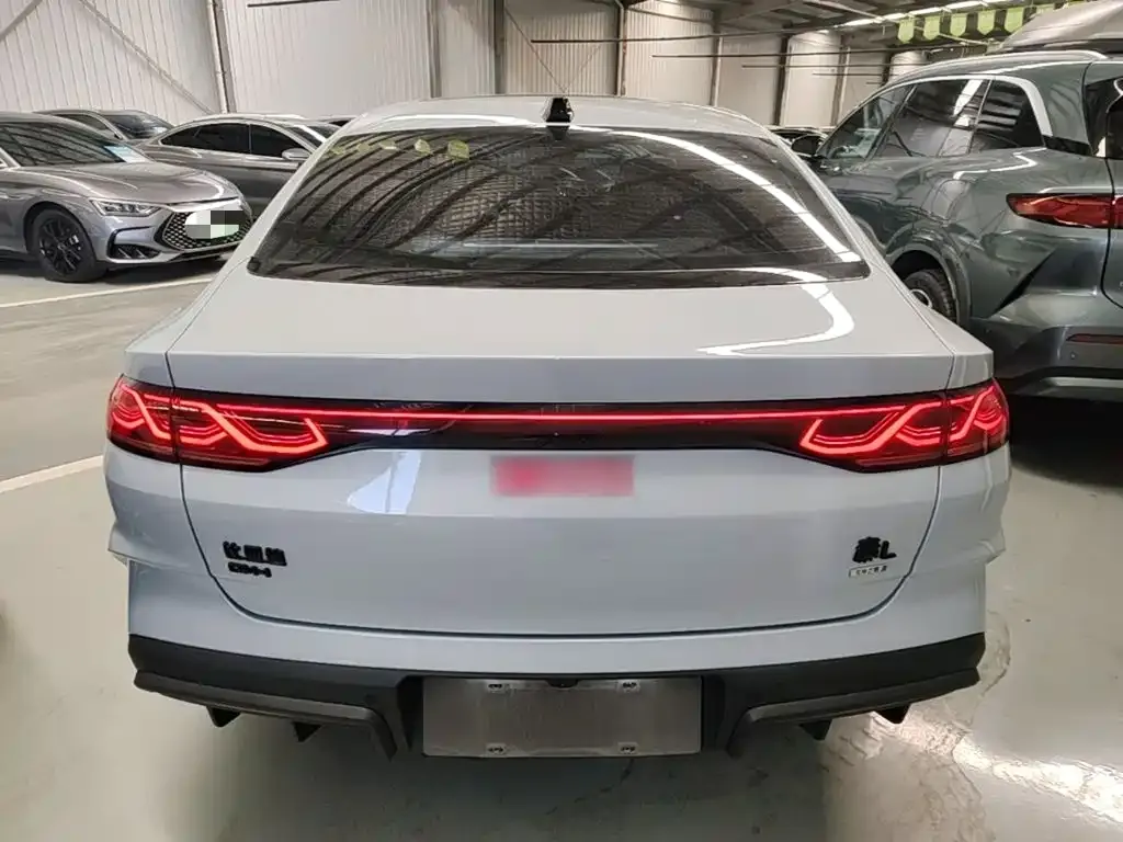 BYD Qin L — фото 3