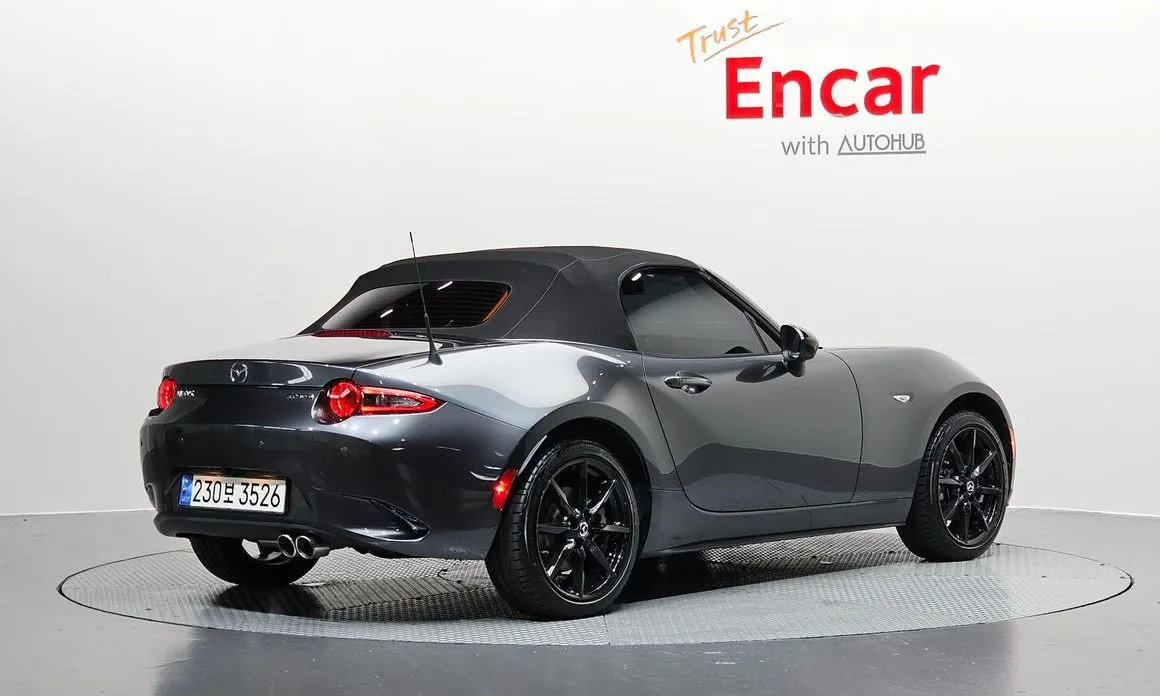 Mazda MX-5 Miata — фото 6