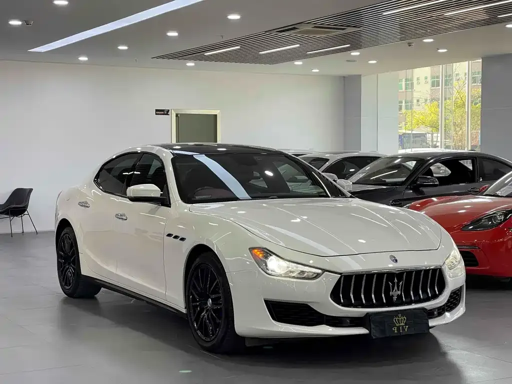 Maserati Ghibli — фото 6