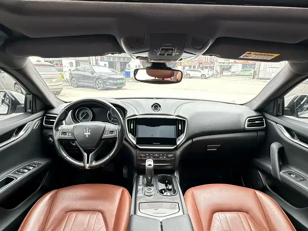 Maserati Ghibli — фото 9