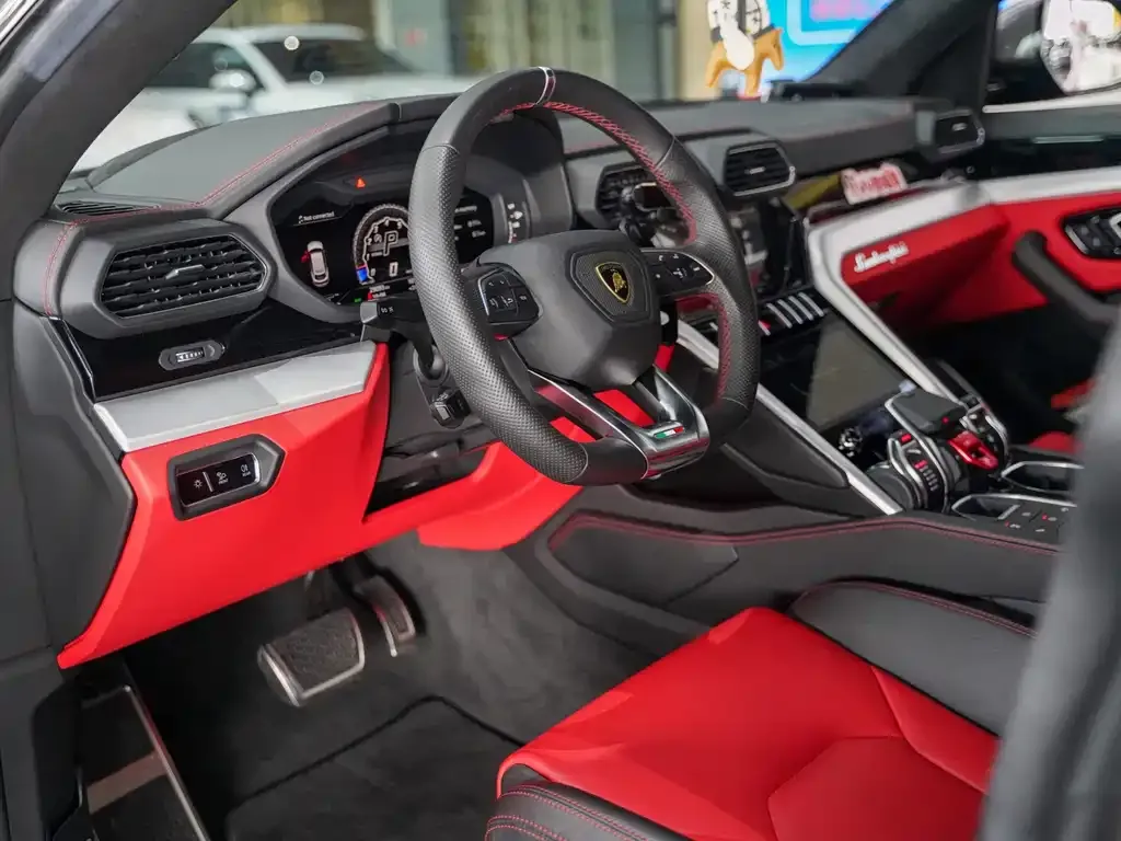 Lamborghini Urus — фото 6