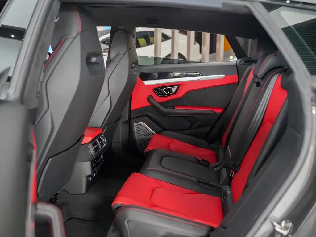 Lamborghini Urus — фото 3
