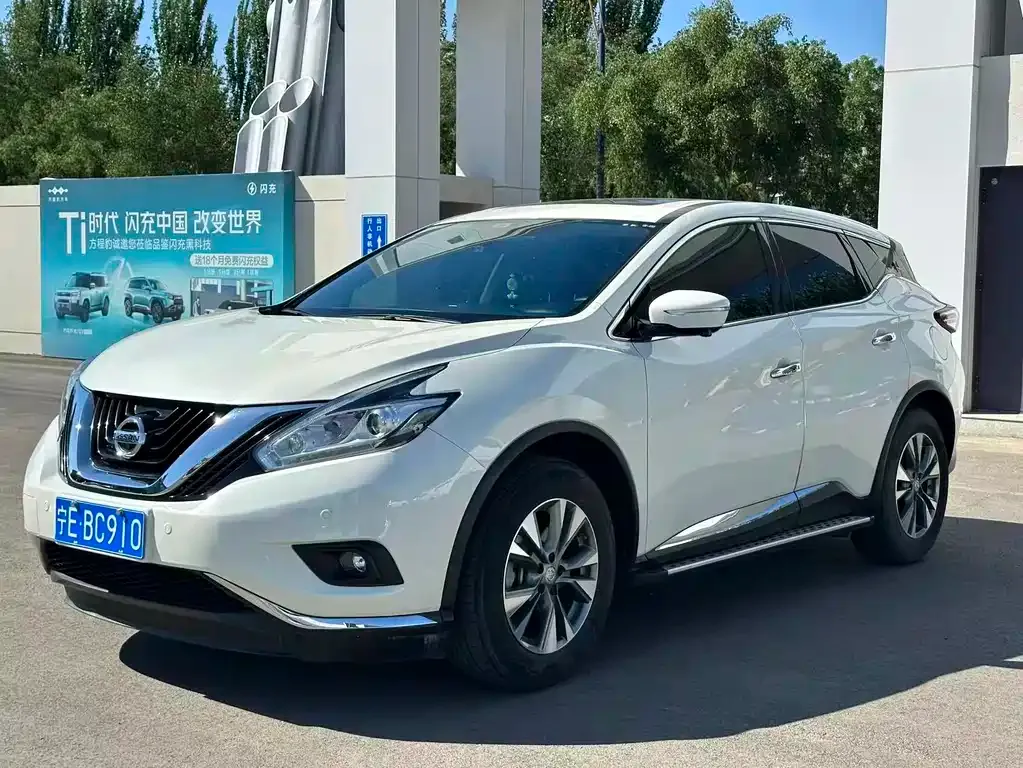 Nissan Murano — фото 1