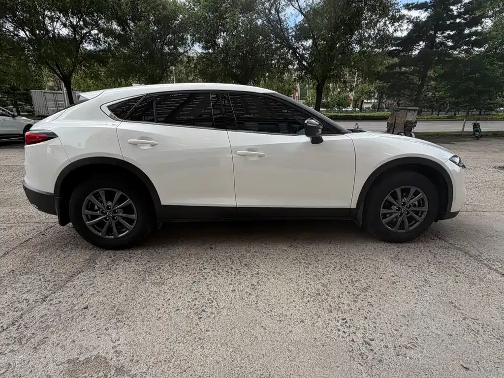 Mazda CX-4 — фото 8