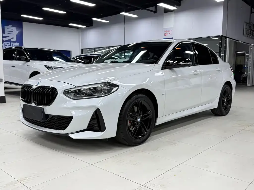 BMW 1 Series — фото 1