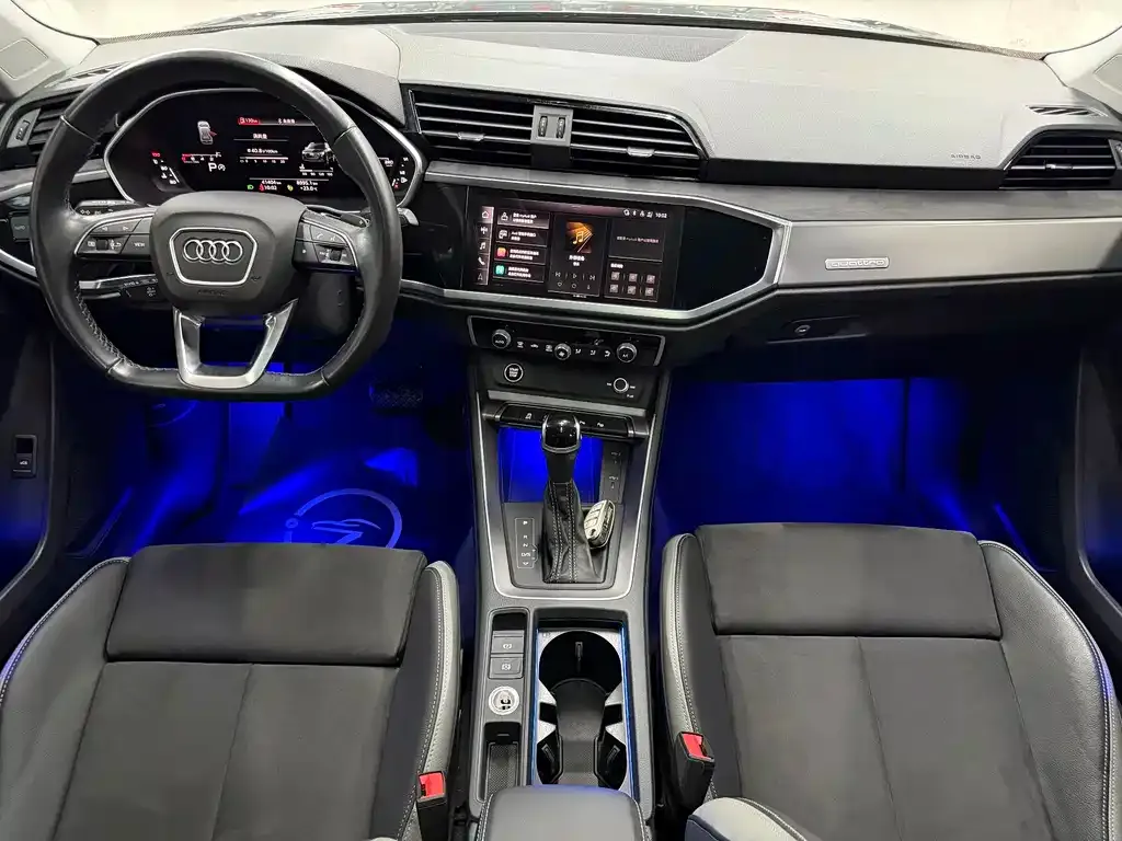 Audi Q3 — фото 10