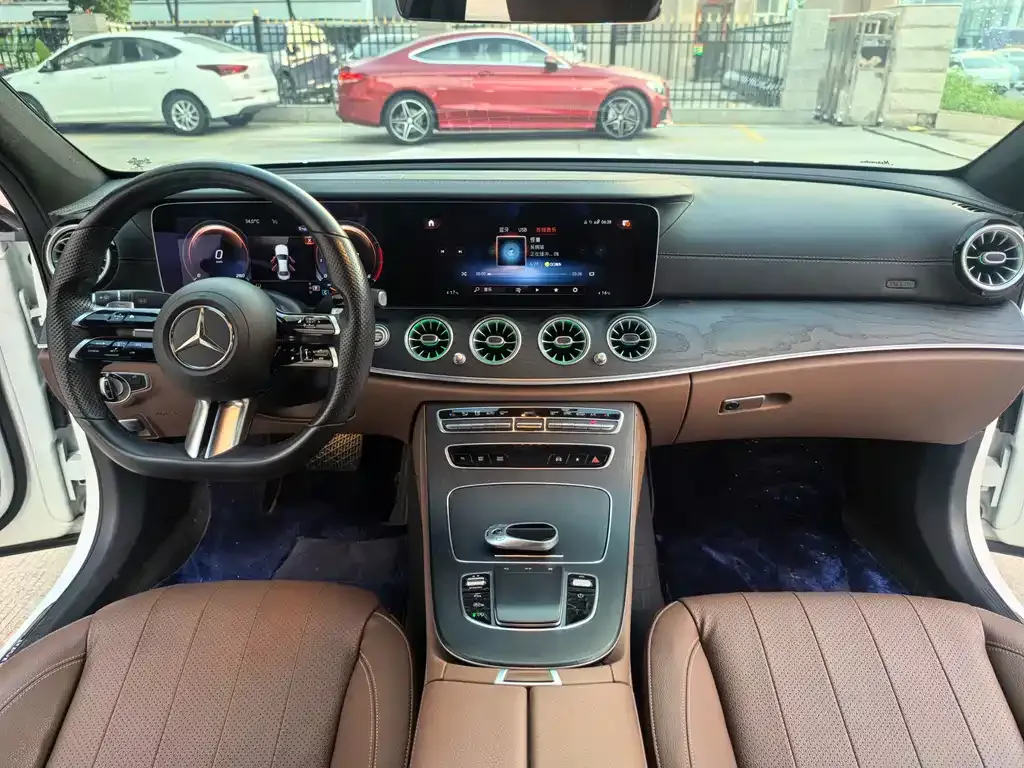 Mercedes-Benz E-Class (Import) — фото 7