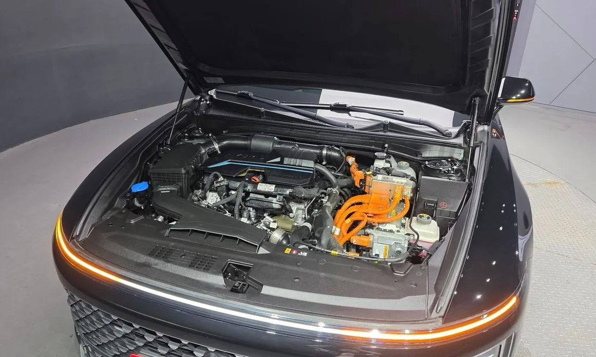 Hyundai Grandeur — фото 5
