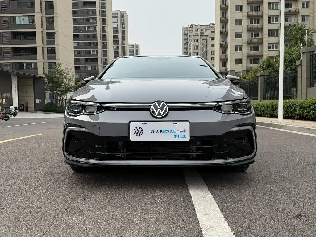 Volkswagen Golf — фото 6