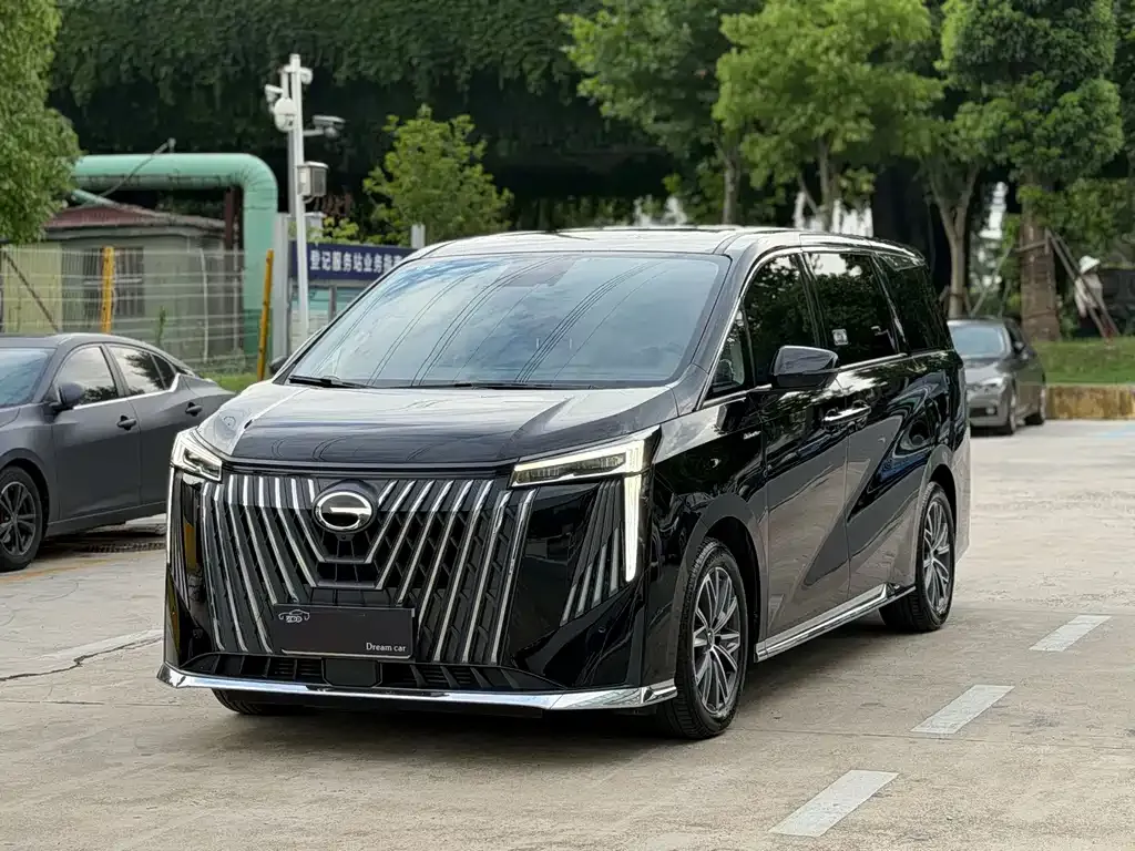 GAC Motor Trumpchi M8 — фото 1