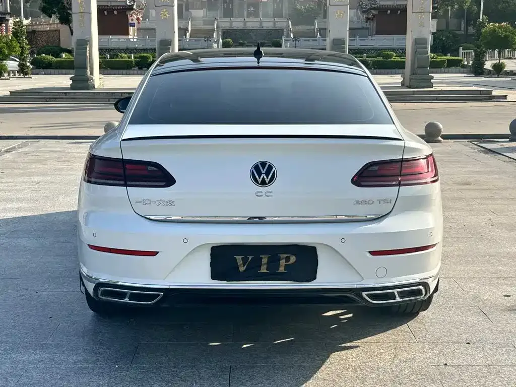Volkswagen CC — фото 9