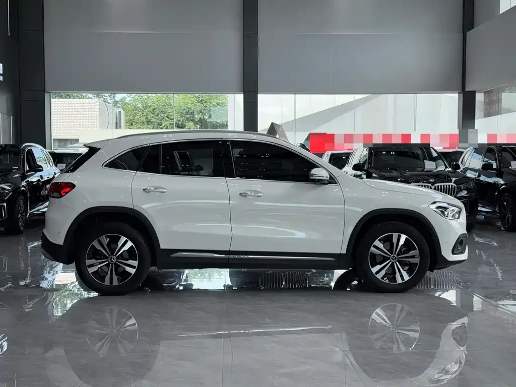 Mercedes-Benz GLA — фото 4