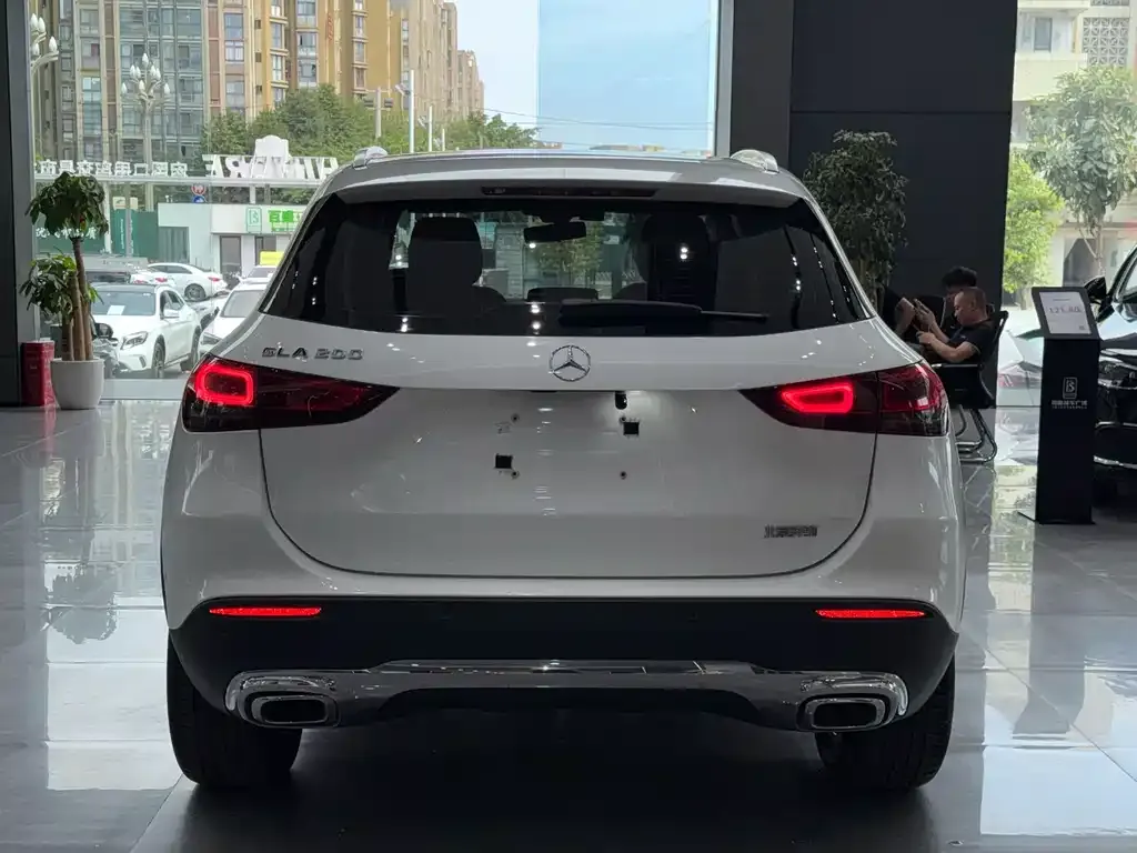 Mercedes-Benz GLA — фото 3