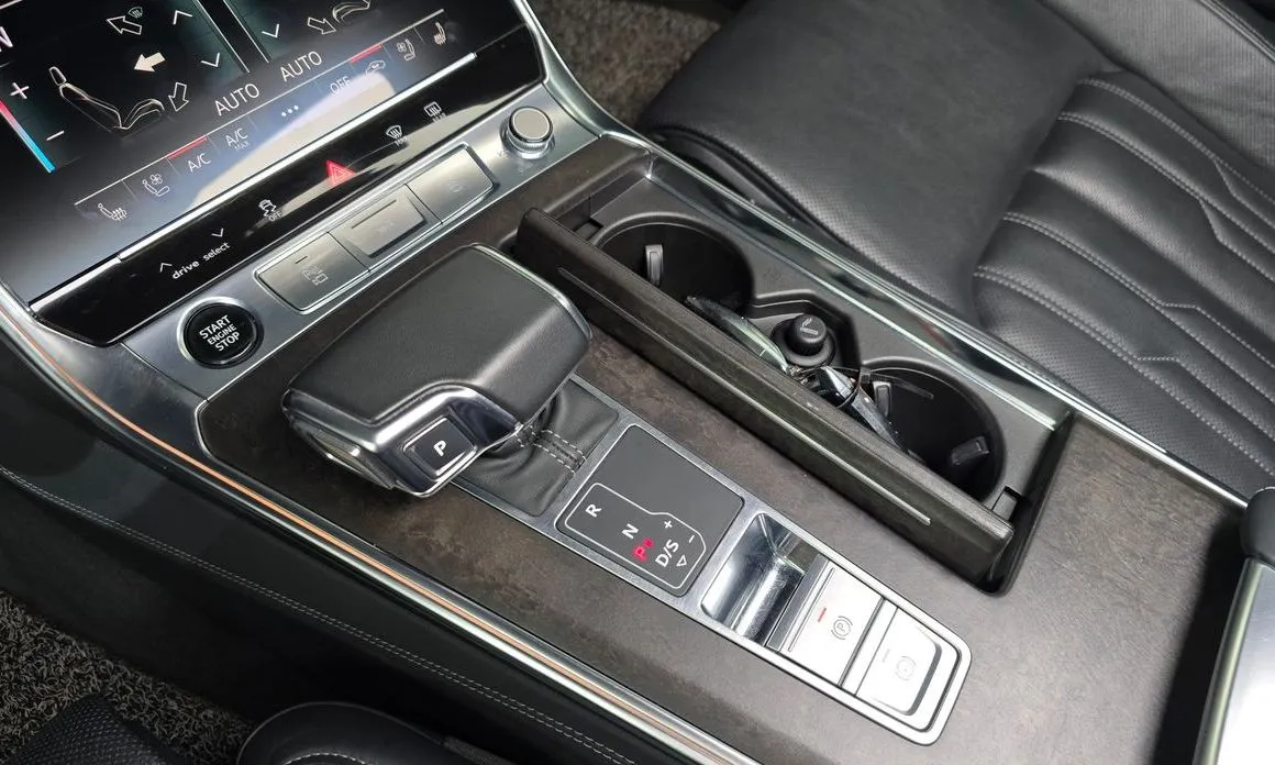 Audi A7 — фото 7