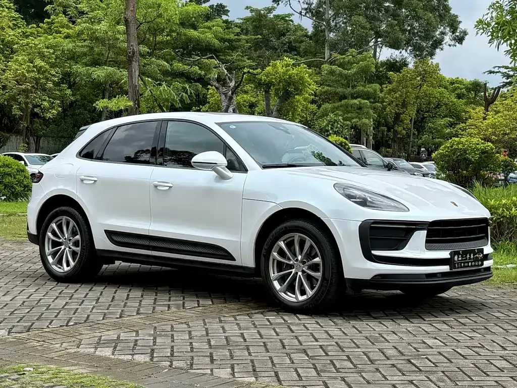 Porsche Macan — фото 10