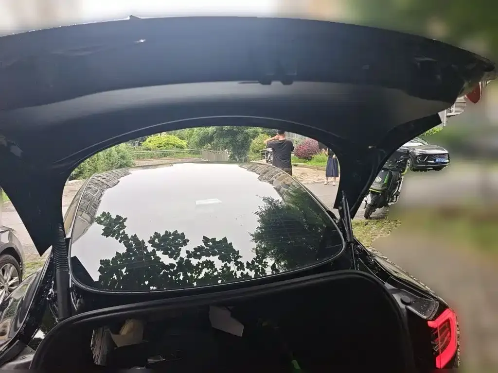 Tesla Model 3 — фото 10