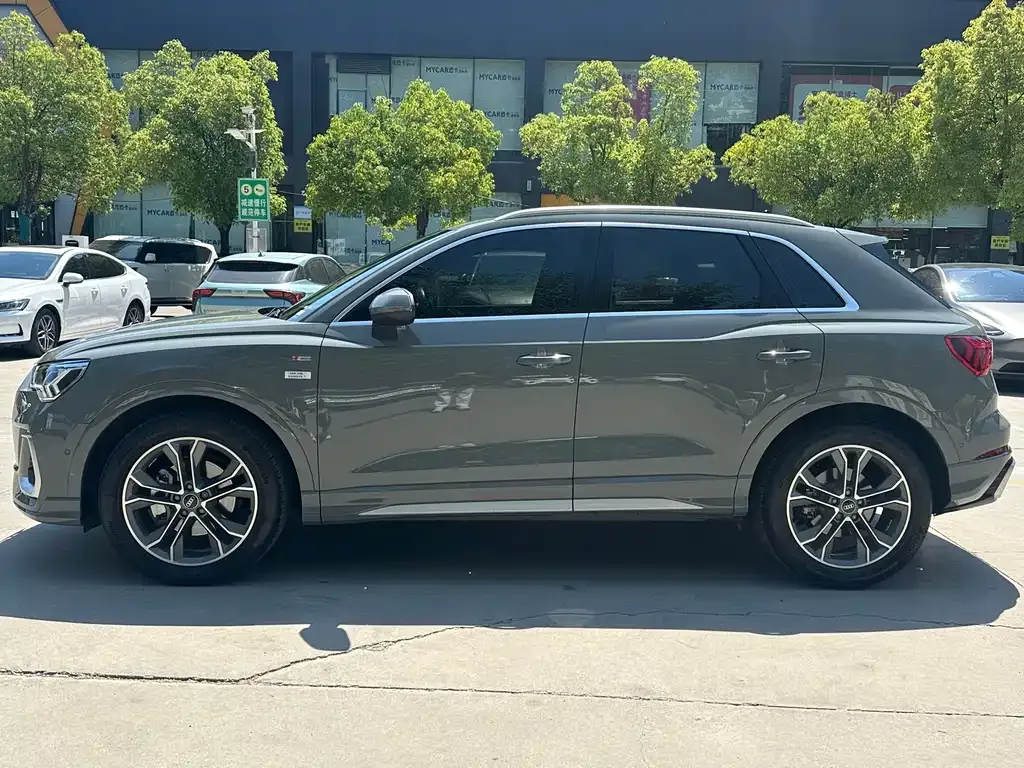Audi Q3 — фото 4
