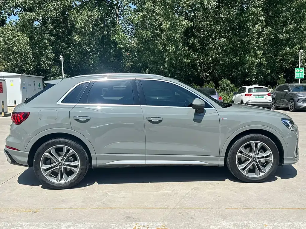 Audi Q3 — фото 7