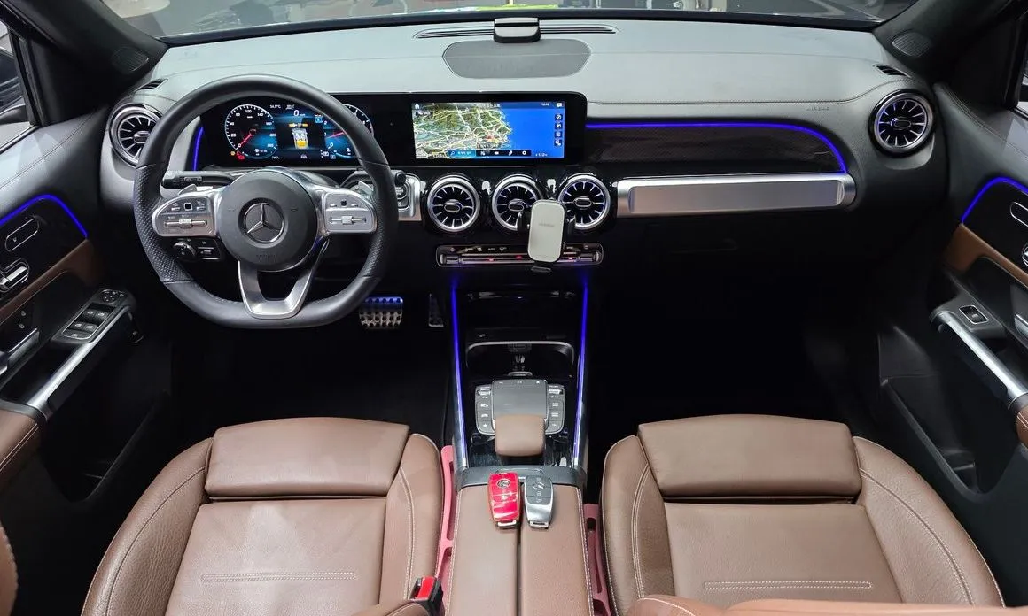 Mercedes-Benz GLB-Class — фото 10