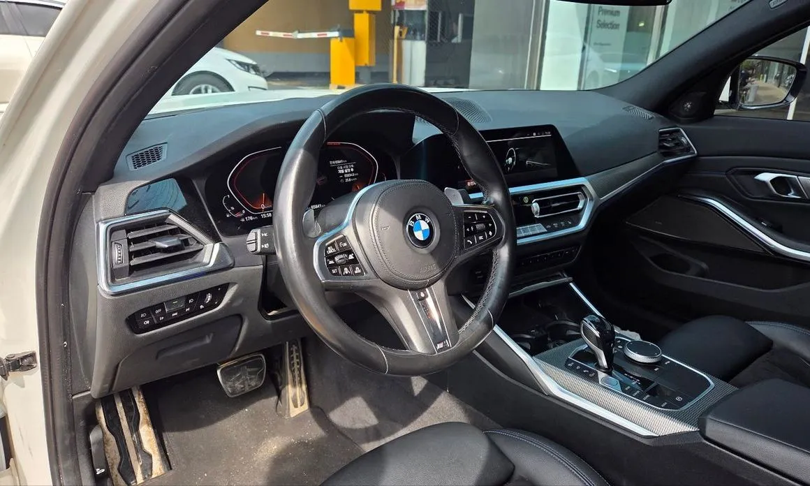BMW 3-Series 2021 из KR, фото 3