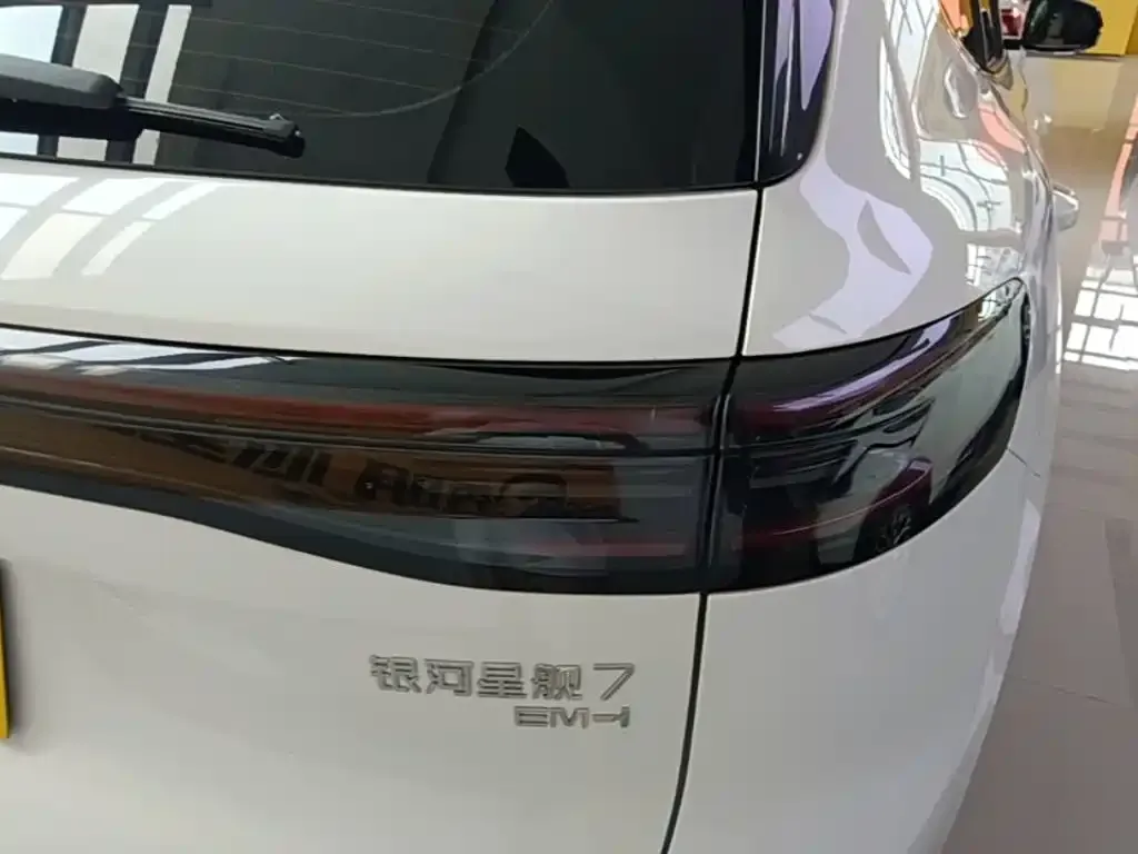 Geely Galaxy Xingjian 7 — фото 8