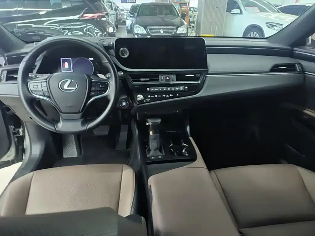 Lexus ES 2024 из CN, фото 8