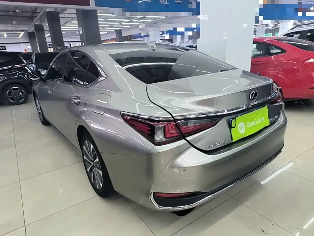 Lexus ES 2024 из CN, фото 6