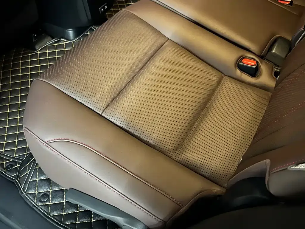 Lexus RX — фото 10