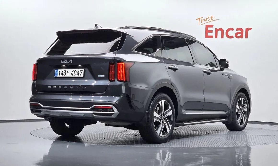 Kia Sorento — фото 6