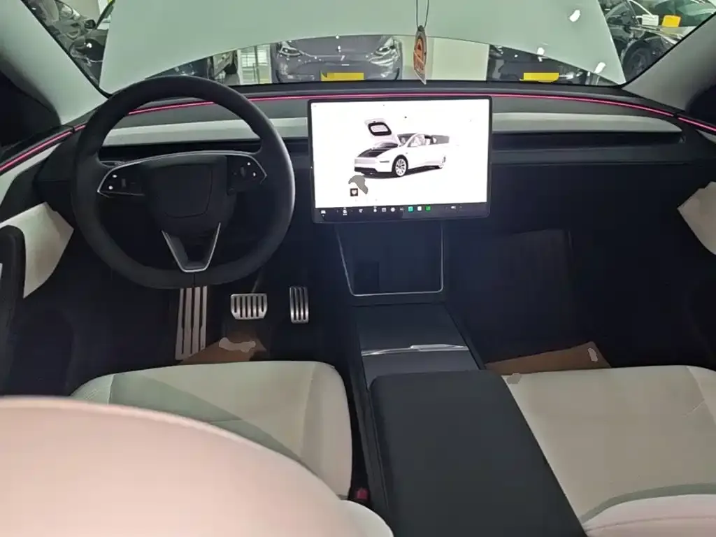 Tesla Model Y — фото 2