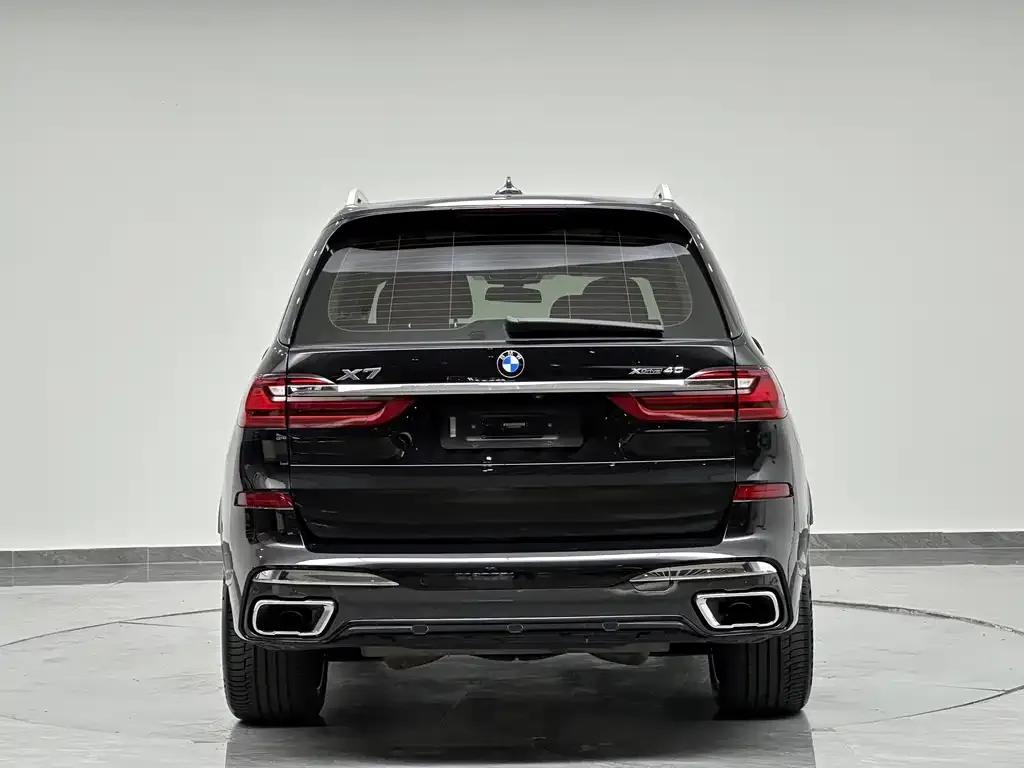 BMW X7 — фото 5