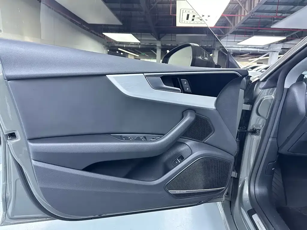 Audi A5 (Import) — фото 3