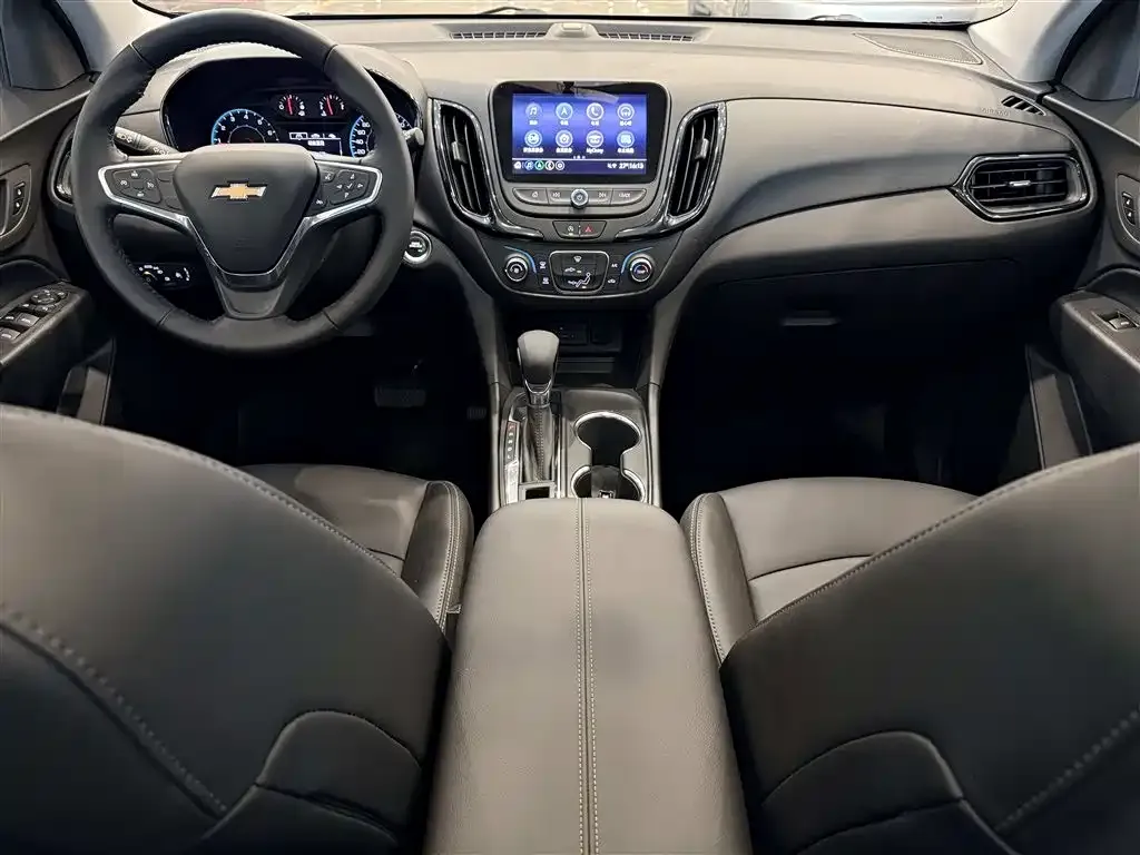 Chevrolet Equinox 2023 из CN, фото 2