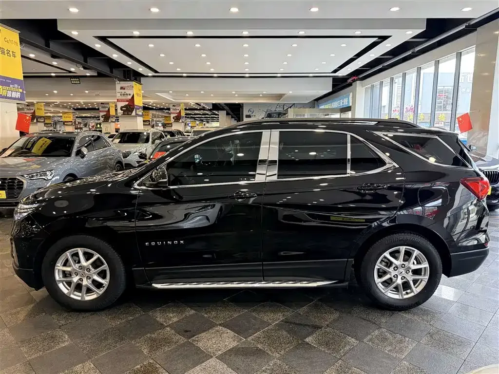 Chevrolet Equinox 2023 из CN, фото 6