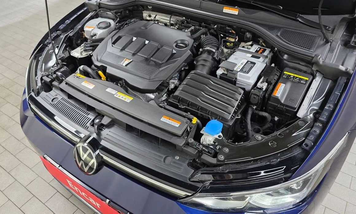 Volkswagen Golf 2022 из KR, фото 2