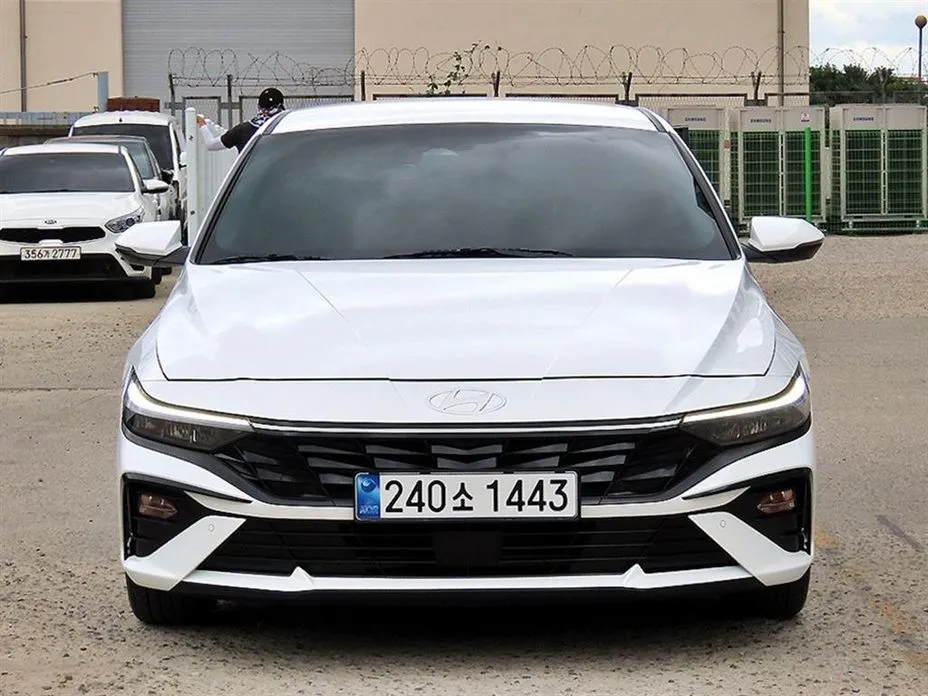 Hyundai AVANTE — фото 10
