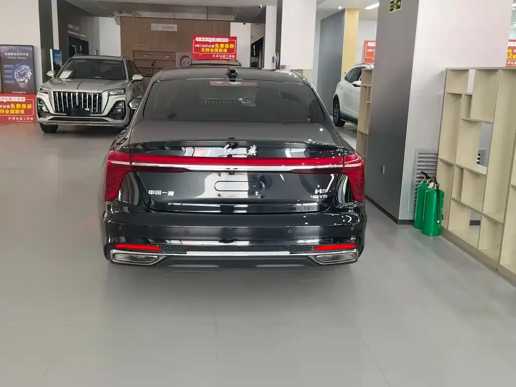 Hongqi H5 — фото 4