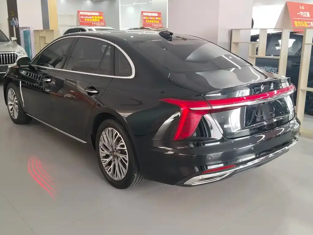 Hongqi H5 — фото 10