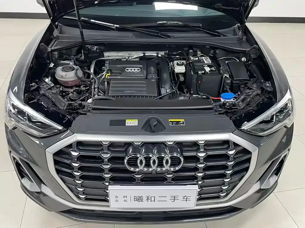 Audi Q3 — фото 10