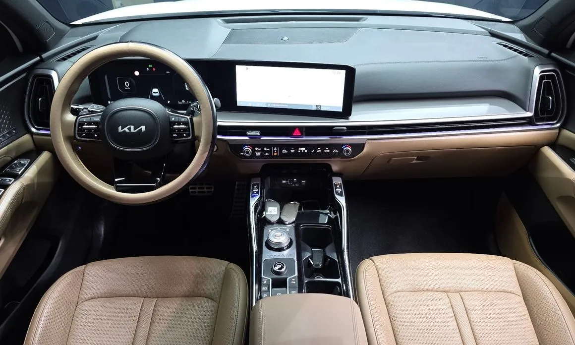 Kia Sorento — фото 7