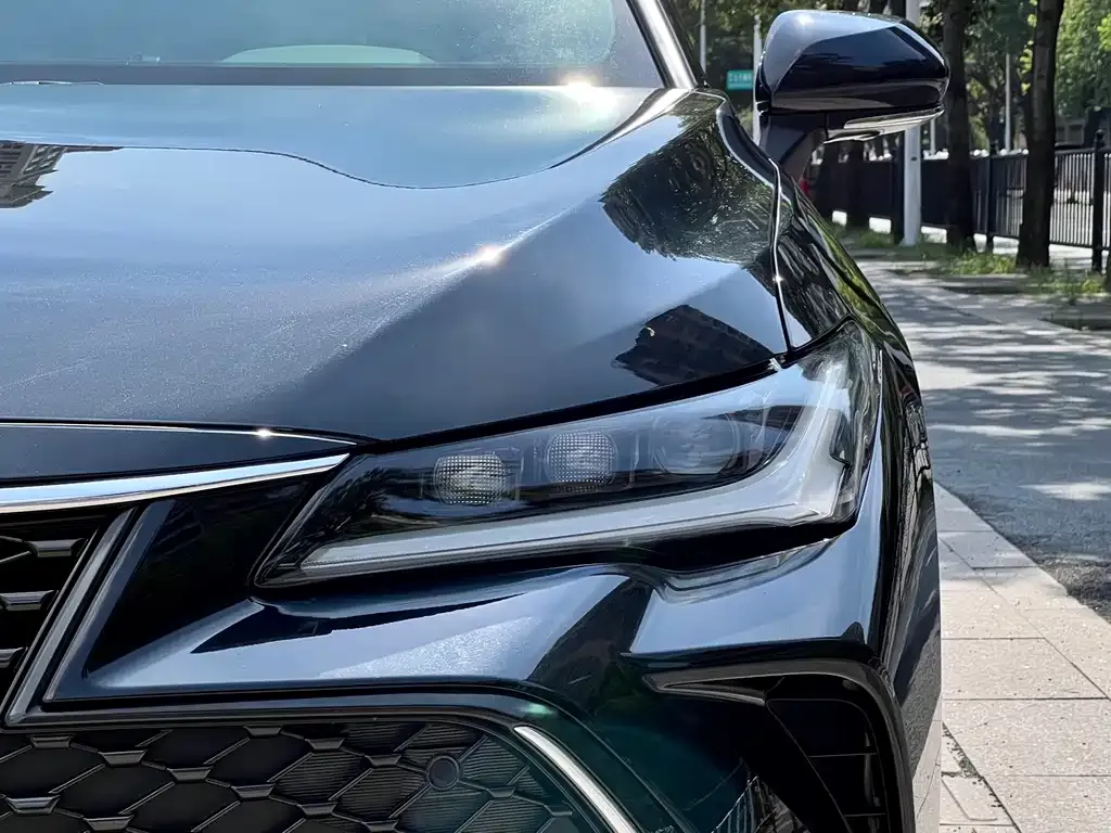 Toyota Avalon — фото 4