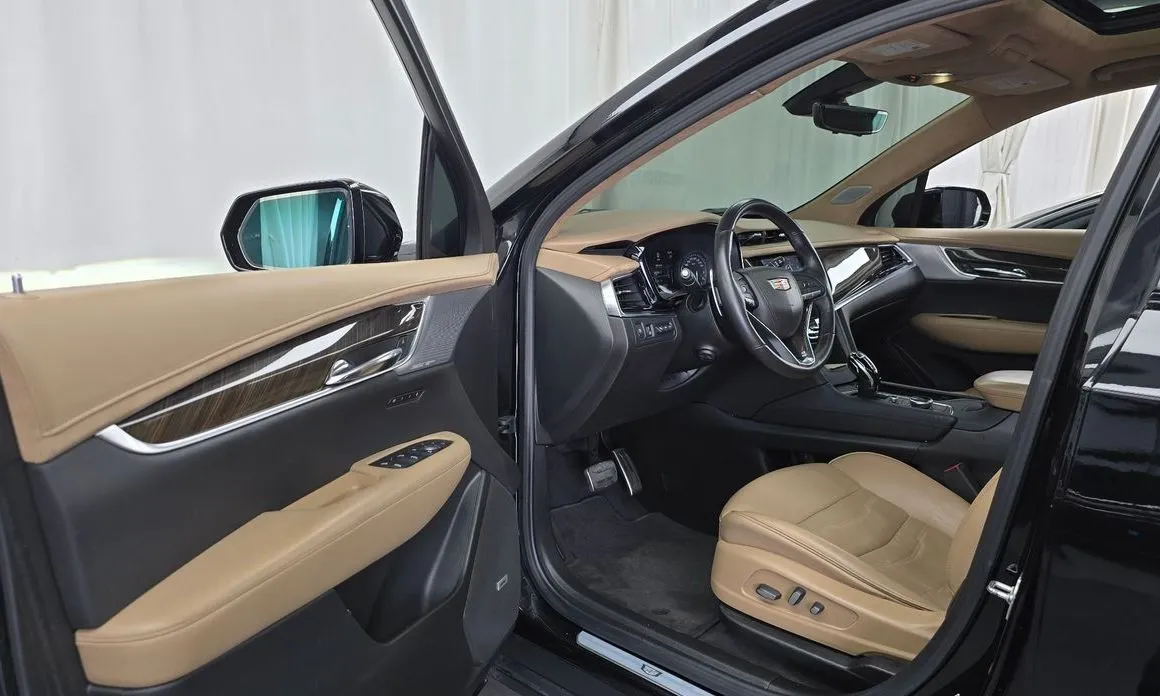 Cadillac XT6 2024 из KR, фото 3
